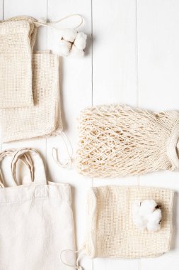 Çevre dostu pamuk grup çantaları yalan söylüyor