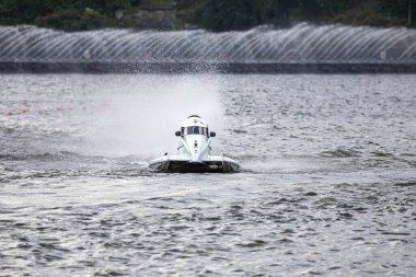 Aşırı sürat teknesi sporu. Yüksek hızlı taşıma. Uluslararası su yarışmaları. Hydro GP Şampiyonası. Yüksek hızlı motorlu tekneler. Suda formül. Yüksek hız.