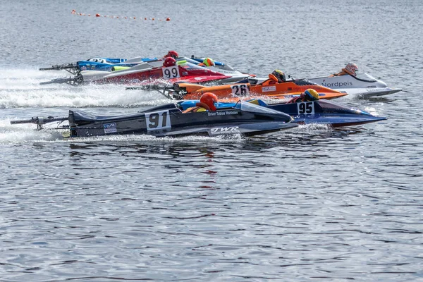 極端なパワーボートスポーツ 高速輸送 国際的な水の競争 ハイドロGp選手権 高速モーターボート 水の上の式 — ストック写真