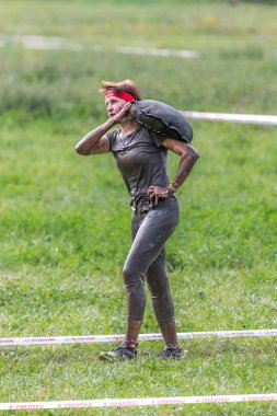 Sparta Yarışı Ukrayna. Kazananların yüzleri. Takım ruhu. Spor ısınması. Vücut parçaları. Güzel insanlar. Ukraynalılar sağlıklı bir millettir. Dayanıklılık yarışı. Ekstrem sporlar. Ukraynalı gaziler. Huysuz karakter. Ukraynalıların kazanma isteği.