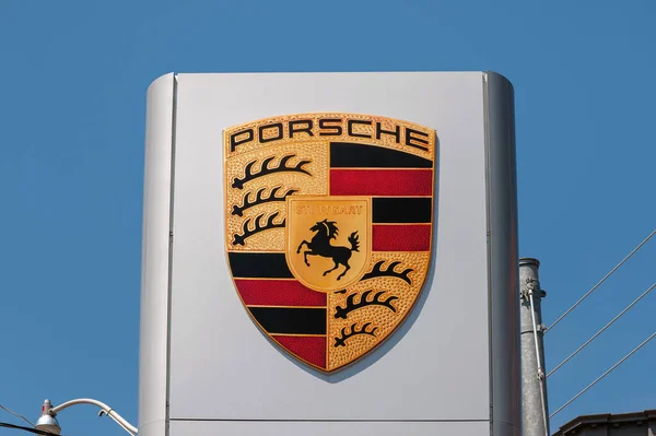 Toronto Canadá Julho 2011 Assine Concessionária Porsche Parliament Street Fabricante — Fotografia de Stock
