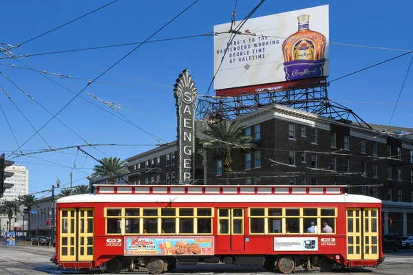 New Orleans Usa September 2019 Streetcar Drives Saenger Theatre Canal — Stock Photo, Image