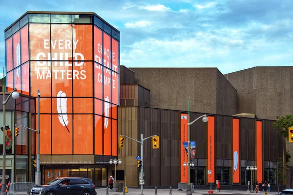 Ottawa Canada Juli 2021 Nasjonalt Kunstsenter Viser Budskap Støtte Forsoningen – stockfoto