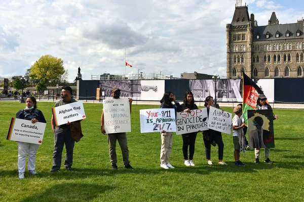 Ottawa Canada September 2021 Crowd Gathers Parliament Hill Rally International — Stock Photo, Image