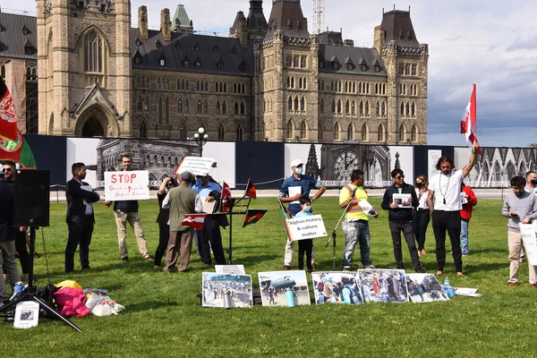 Ottawa Canadá Setembro 2021 Uma Multidão Reúne Parliament Hill Para — Fotografia de Stock