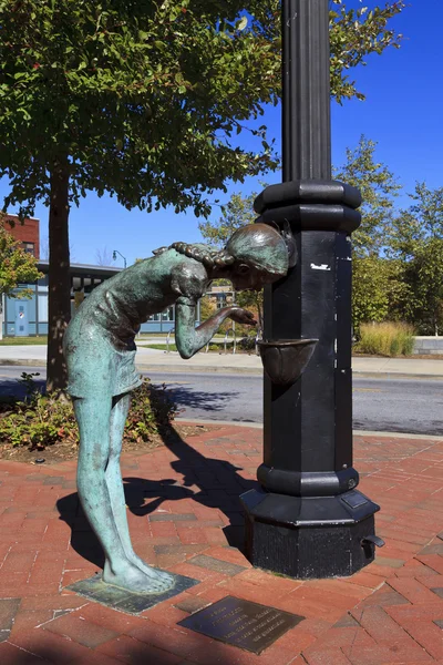 Little Girl Statue — Stock Photo, Image