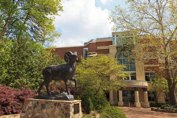 Ram Sculpture — Zdjęcie stockowe