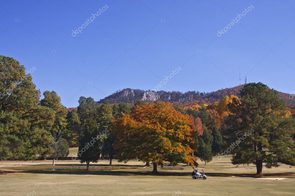 Campo de golf en las montañas fotografía de stock © JillLang 81880410