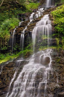 basamaklı Katedrali düşüyor