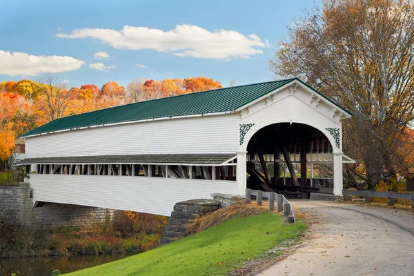 Ponte coberta em Westport — Fotografia de Stock