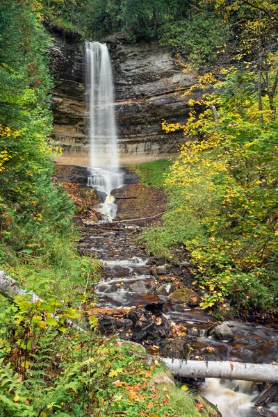 Munising Falls em Pictured Rocks — Fotografia de Stock