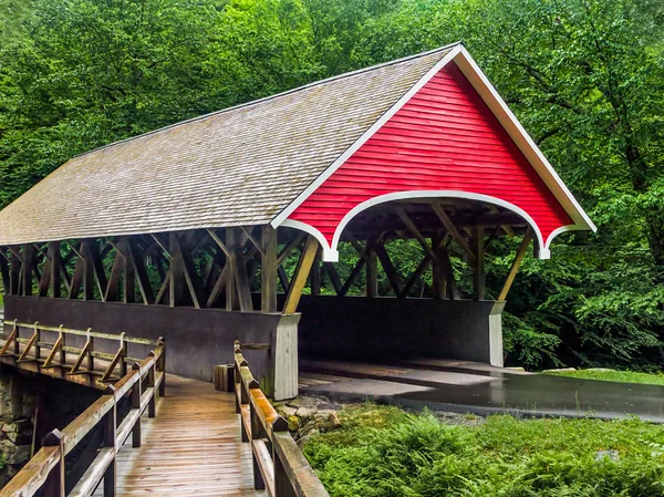 A ponte coberta de flume — Fotografia de Stock