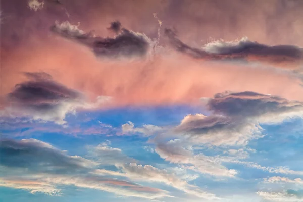 Vivid Cloudy Sunset Sky — Stock Photo, Image