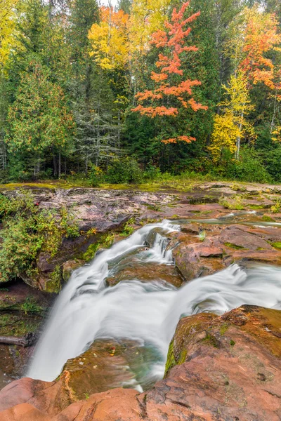 Hösten på O Kun de Kun Falls — Stockfoto