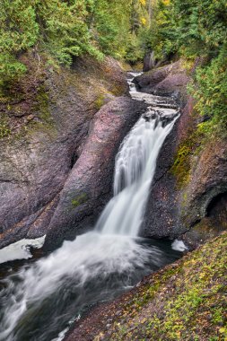 Black River Gorge düştü