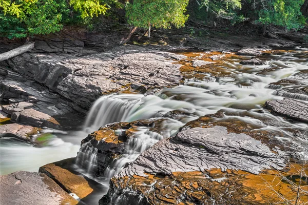 Manido Falls di Michigan 's Presque Isle River — Stok Foto