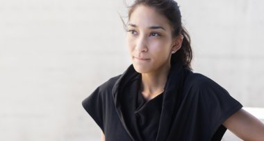 Düşünceli ifade kadınla