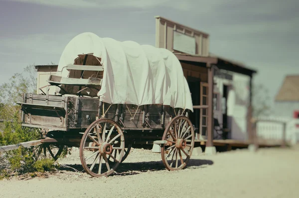 Villvestvogn - cowboytidskonsept i Sørvest-Amerika – stockfoto