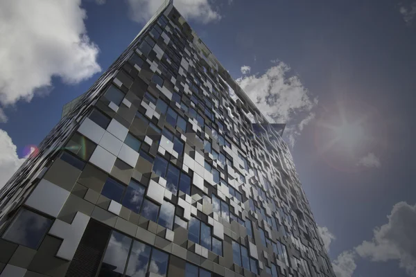 БИРМИНГАМ, Великобритания - 03 мая 2015 года - The Cube Building — стоковое фото