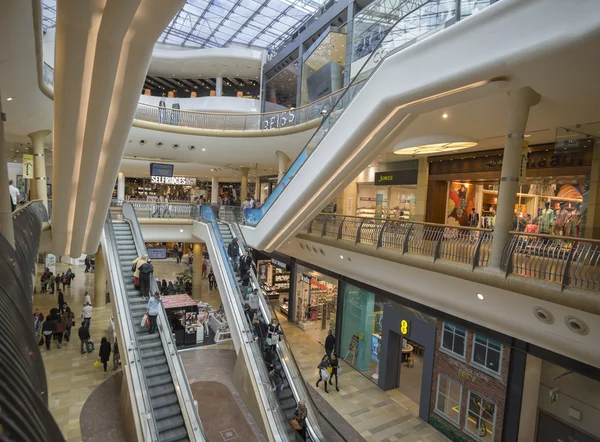 Birmingham, Engeland. 3e mei 2015. Bull Ring shopping center — Stockfoto