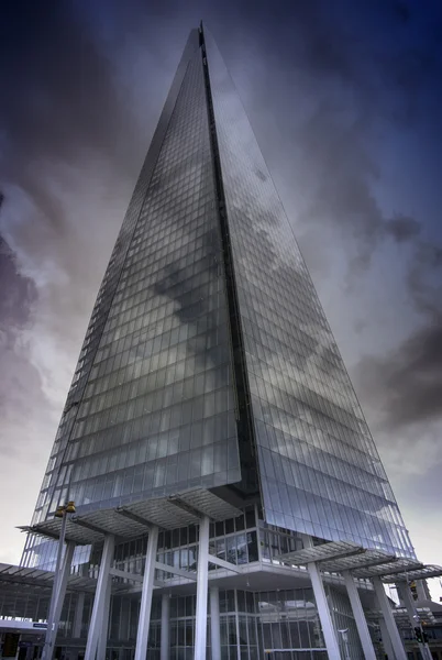 Londres-mayo, 11 de mayo de 2015. El edificio del fragmento de vidrio —  Fotos de Stock