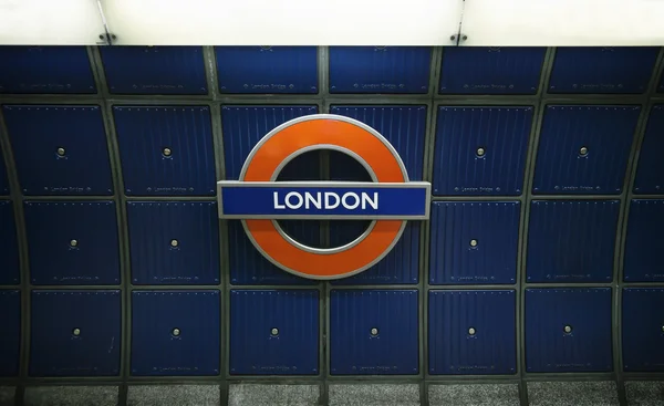 London, Anglia - május 10., 2015: Underground — Stock Fotó