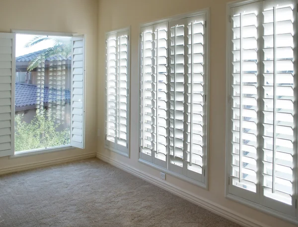 Window shutters on new home — Stock Photo, Image