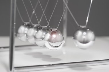 Bilim kavramı - Newton beşik