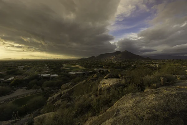Altın saat Arizona manzara, Scottsdale, Phoenix bölgesinde, ABD — Stok fotoğraf