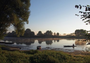 Görünüm Desna Nehri 
