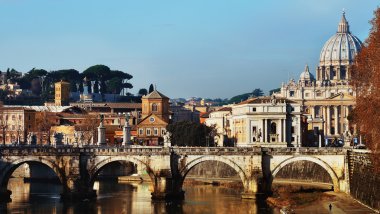 Roma, İtalya. Cathedral St. Pe set görüntülemek