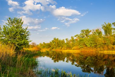 akşam nehirde güzel sessiz yaz