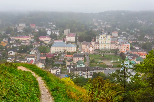 Kremenets city in a mist, ukraine — Stock Photo, Image