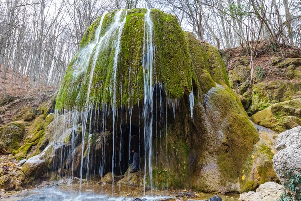银色的瀑布，克里米亚乌克兰 — 图库照片