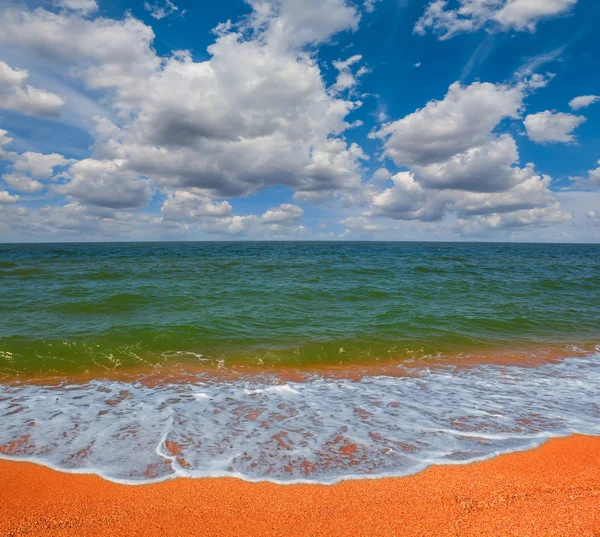 Belle plage de mer d'été — Photo