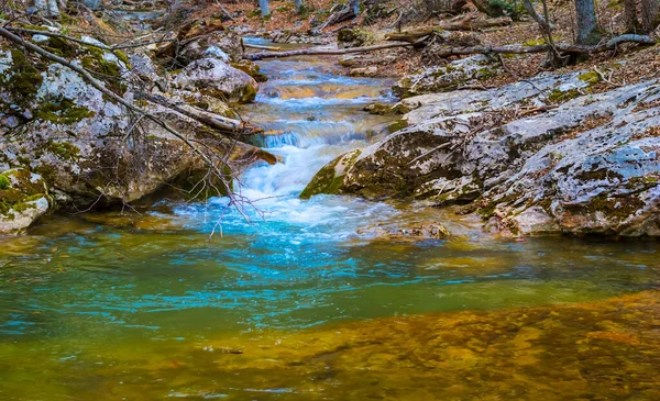 Маленький Водоспад Пік Гірській Річці — стокове фото