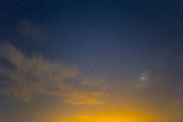 Nacht Sterrenhemel Met Wolken Natuurlijke Hemel Achtergrond — Stockfoto