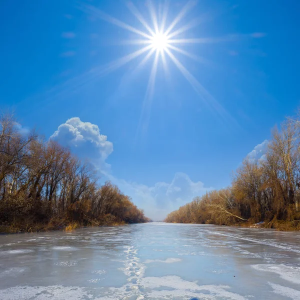 Frozen River Sparkle Sun Bright Winter Day Landscape — Stock Photo, Image