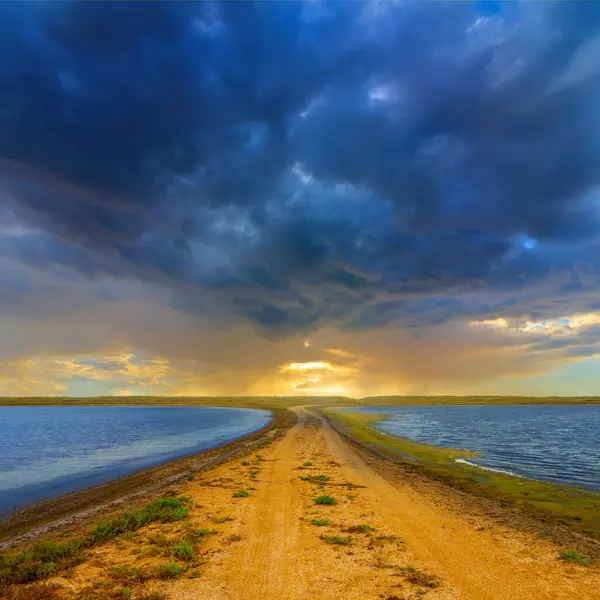 Petits Lacs Dans Prairie Coucher Soleil Spectaculaire Scène Naturelle Soir — Photo