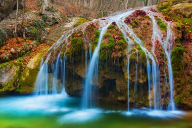 closeup sonbahar şelale