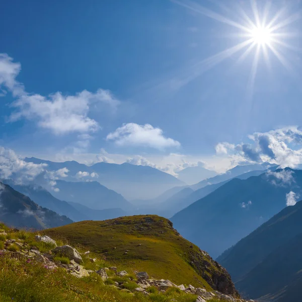 Prachtige bergdal — Stockfoto