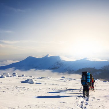 kış yürüyüşçü