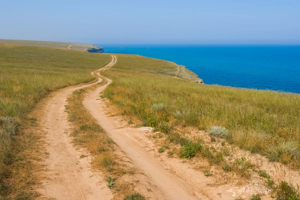 Camino sobre un mar —  Fotos de Stock