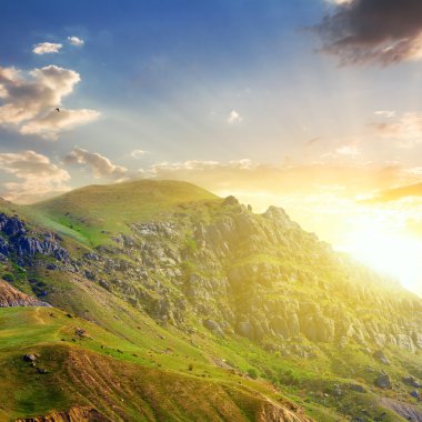 Akşam güneş ışınlarının üst mount