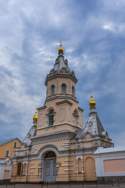 Christliche Kirche im Aufwind — Stockfoto