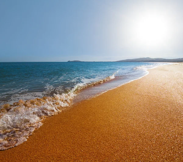 Verão quente costa do mar — Fotografia de Stock