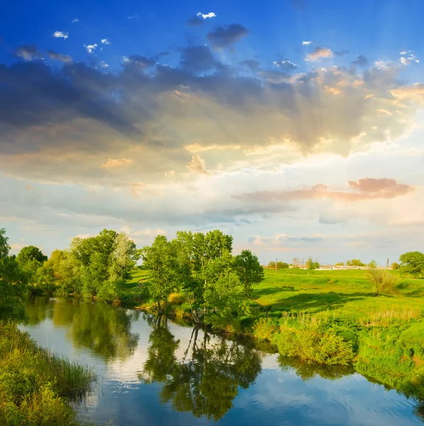 Sera fiume estivo — Foto Stock