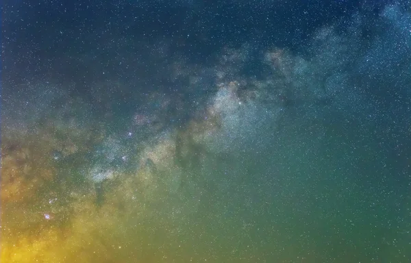 Gece yıldızlı gökyüzü arkaplanı — Stok fotoğraf