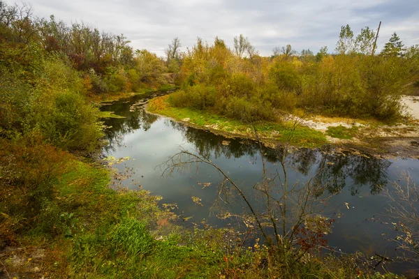 Quiet autumn river — Stock Photo, Image