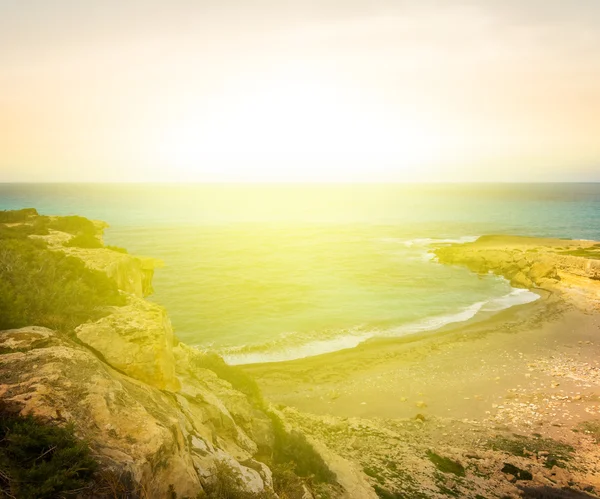 Bellissima baia di mare al tramonto — Foto Stock